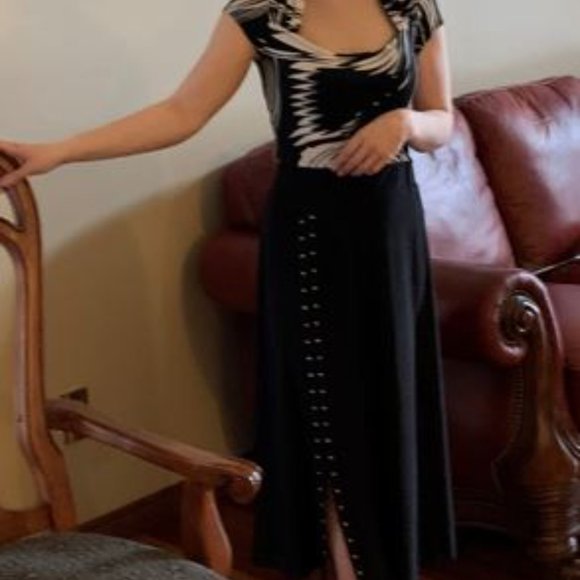Maxi black skirt - Picture 3 of 5